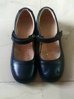 FLORSHEIM Leather School Shoes (Girls)
Size : 31/19.5cm