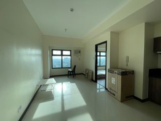 For Rent: 1BR at The Magnolia Residences