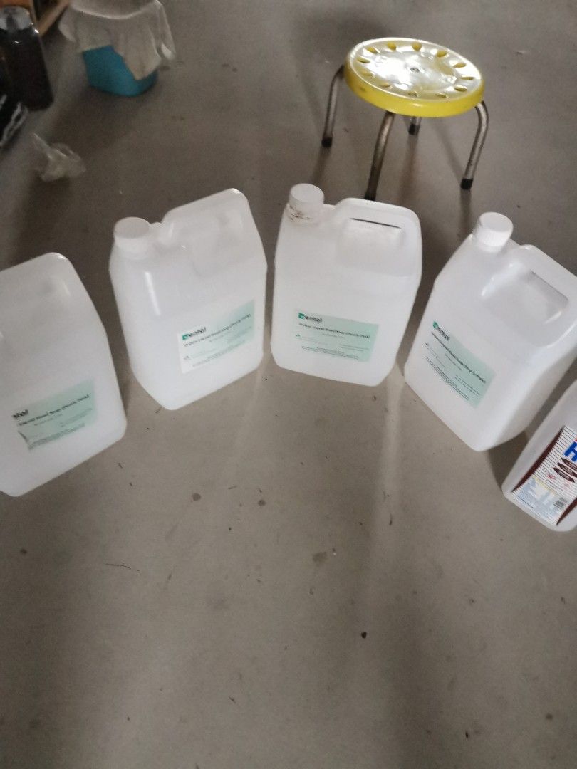 Free clean Jerry cans (5L and 2L) wash cars water plants, Everything