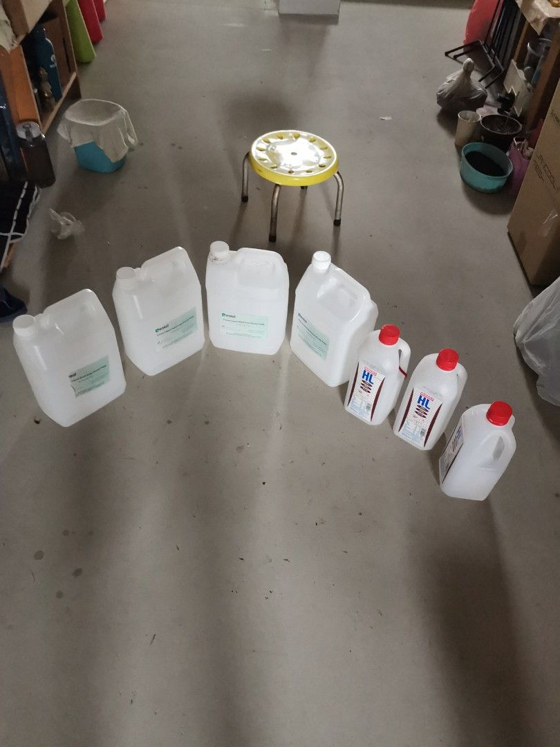 Free clean Jerry cans (5L and 2L) wash cars water plants, Everything