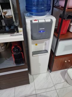 Geepas Hot & Cold Dispenser