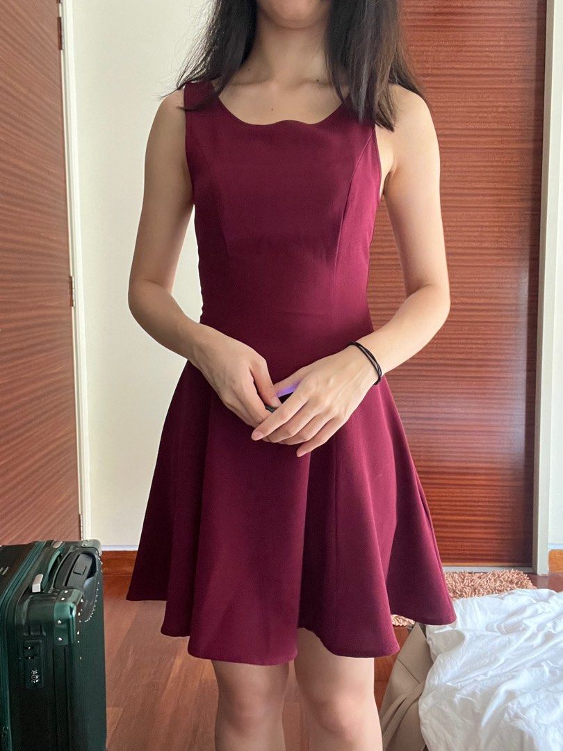 H&m maroon deals dress