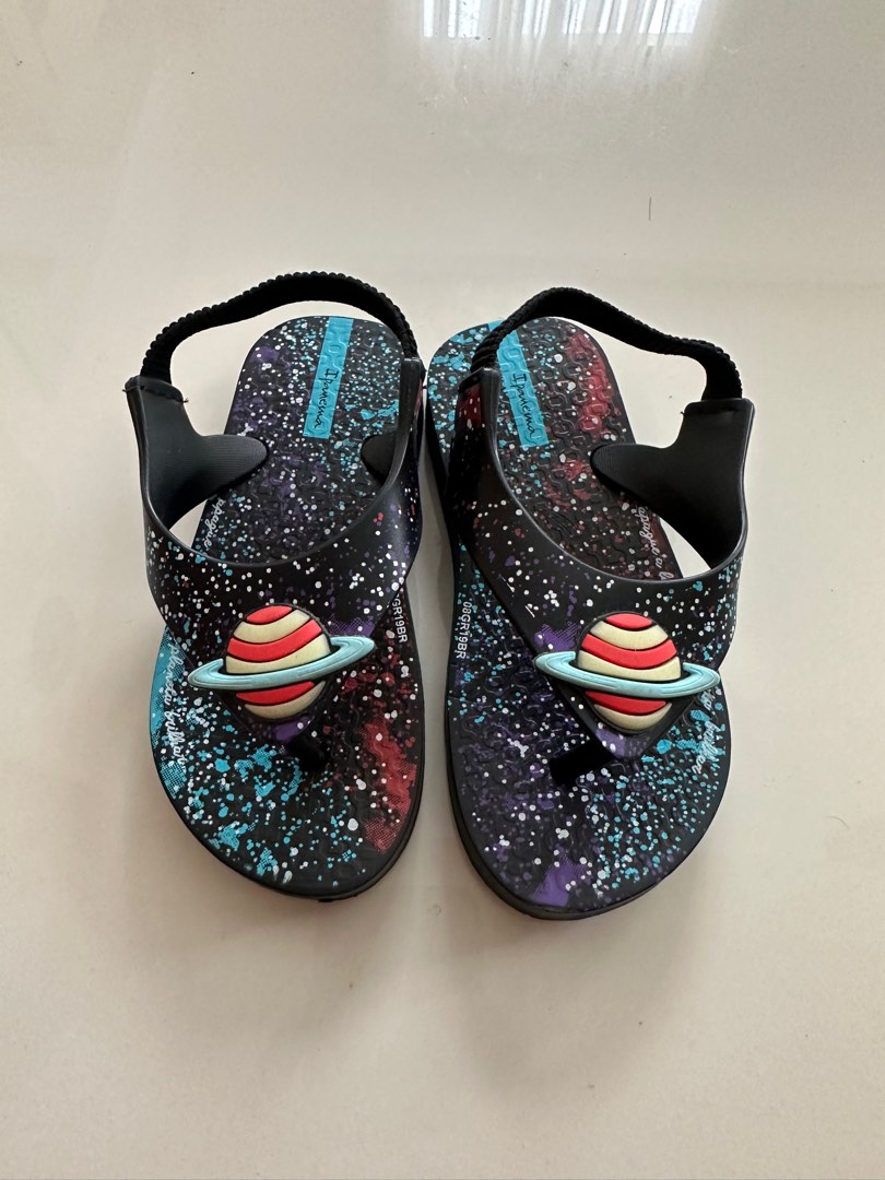 Ipanema Galaxy sandals on Carousell