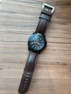 Jam pria Guess ORI genuine leather italy water resist 100m / jam kulit pria warna coklat tua / NEGOOOOO 