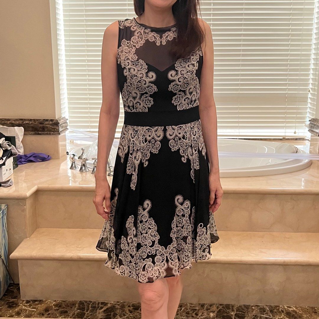 KAREN MILLEN BLACK DRESS BROKAT MOTIF LACE A LINE PEPLUM BLACK