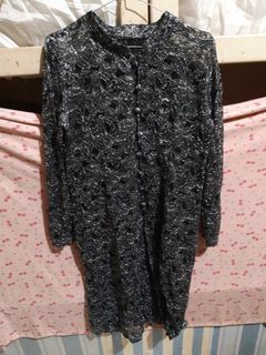 Kebaya hitam