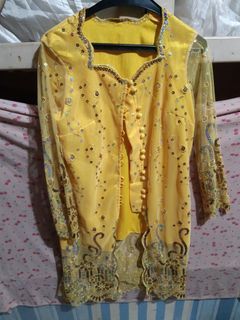 Kebaya kuning payet