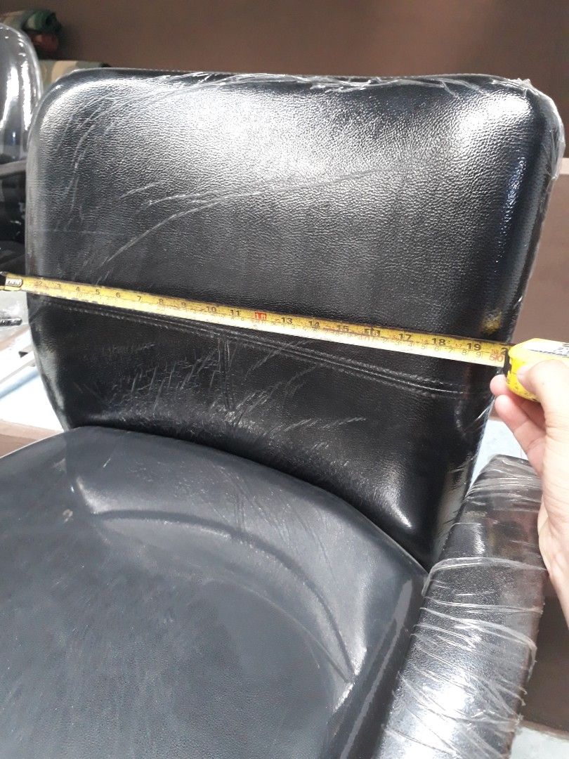 Kursi kantor kursi kerja morelli, Perabotan Rumah di Carousell