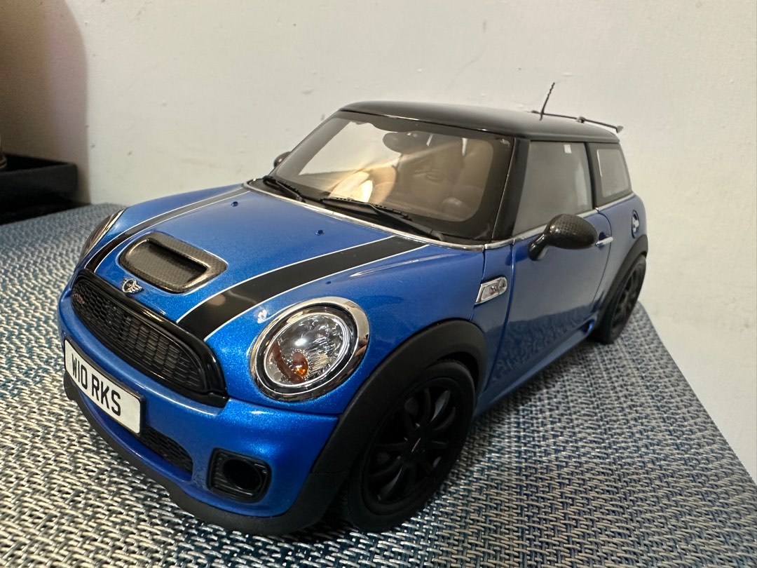 Kyosho mini cooper s john cooper works 1:18, 興趣及遊戲, 玩具