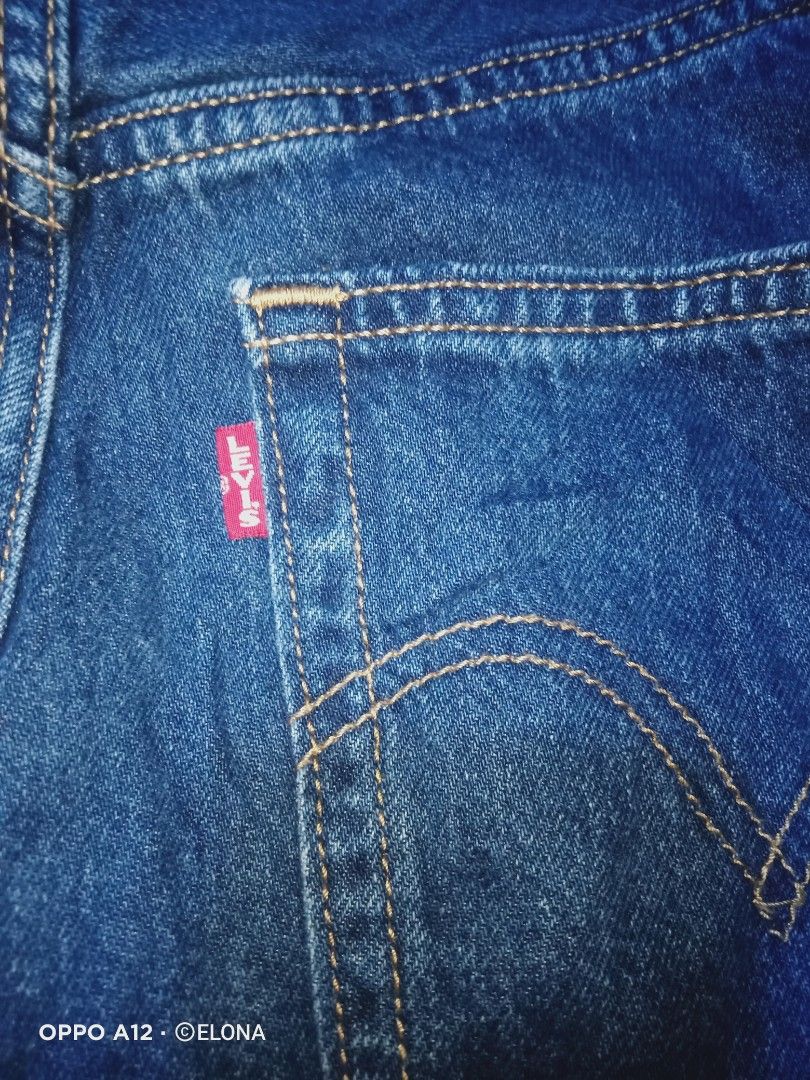 Levi's High Loose on Carousell