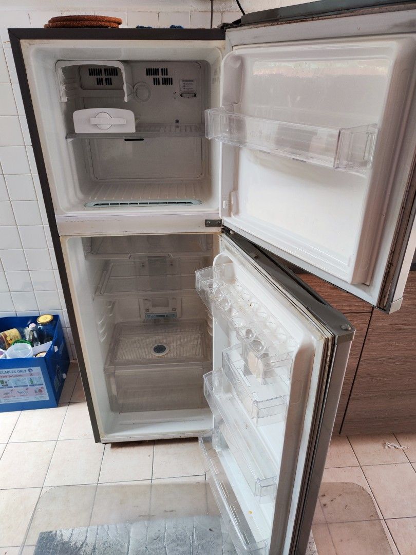 LG fridge for sale., TV & Home Appliances, Kitchen Appliances