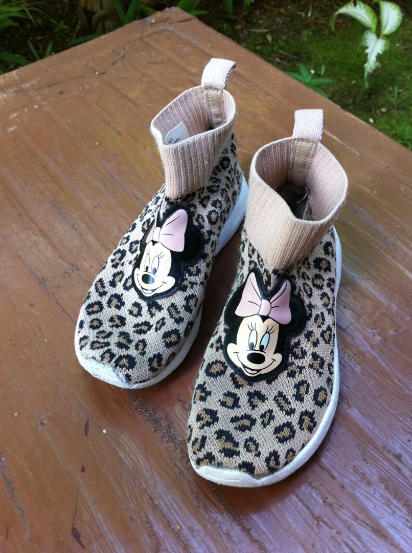 Minnie mouse clearance shoes size 6