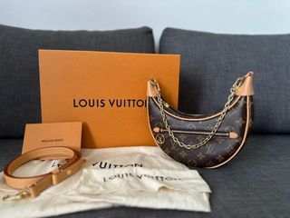 P440 LOUIS VUITTON official website, Luxury, Apparel on Carousell
