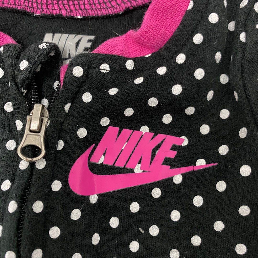 Nike hotsell baby sleepsuit
