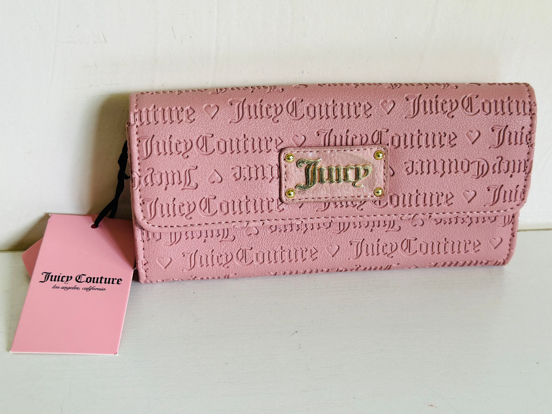 NEW! JUICY COUTURE BLUSH PINK SIGNATURE LOGO FLAP CLUTCH WALLET PURSE 55 SALE, Women's Fashion