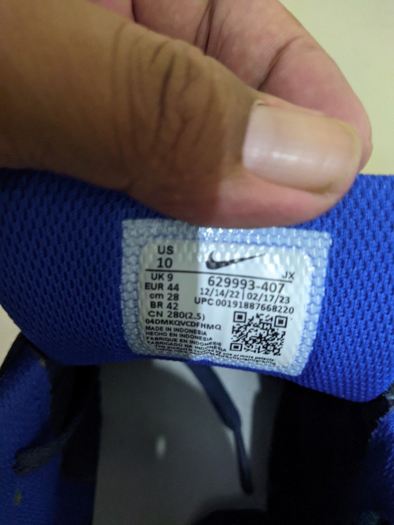 air max command navy