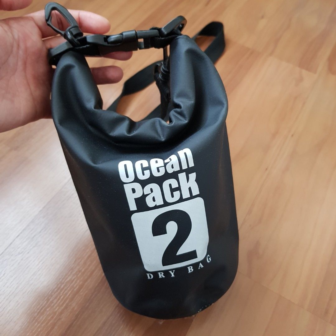 Ocean Pack Dry Bag 2L, Sports Equipment, Hiking & Camping on Carousell