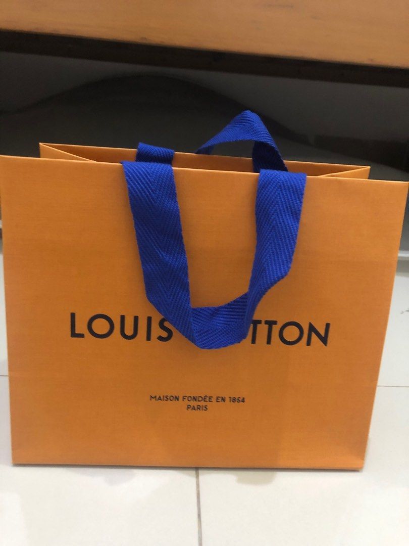 Paper Bag LV / paperbag louis vuitton / paper bag louis vuitton on