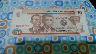 Philippines 10 Piso (Pesos) Banknote. Filipino Currency. Memorabilia Notes, Bills. Paper Money Memorabilia