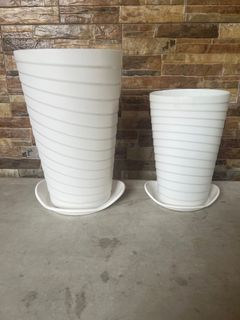 Plastic Spiral tall pots