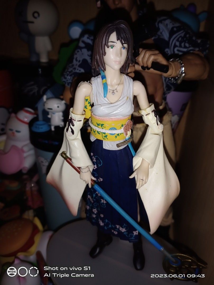 Play arts yuna deals