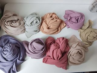 (Category: ) located in . Submitted by qzarashop (Listing ID 1235047588, Image 1). Description: .