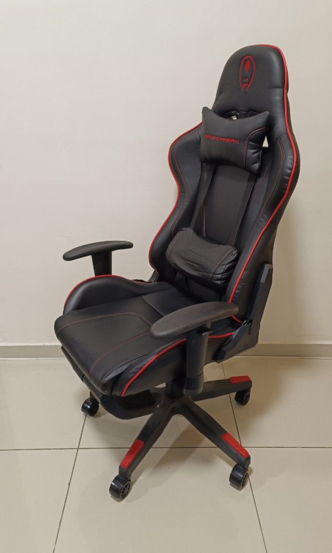 Gaming freak hotsell naga throne review