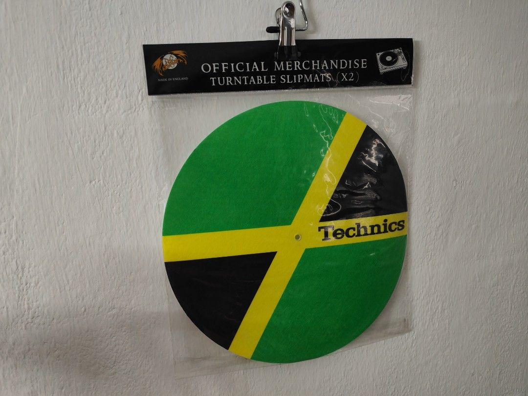 SLIPMAT VINYL RECORDS LP PIRING HITAM, Audio, Other Audio Equipment on