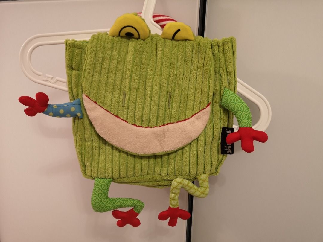 Small backpack (Category: Babies & Kids Fashion) located in Singapore. Submitted by 12os7 (Listing ID 1235011986, Image 1). Description: Les Déglingos small backpack Size : approx 25cm W x 19cm H Fastener : Velcro Price include delivery within Singapore.