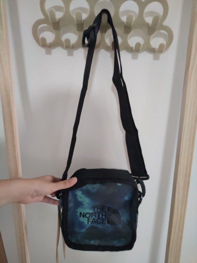 The north face bardu crossbody bag deals