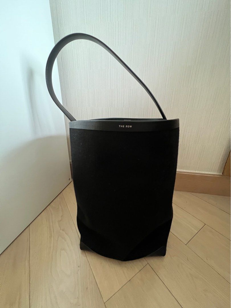 The row canvas tote shop