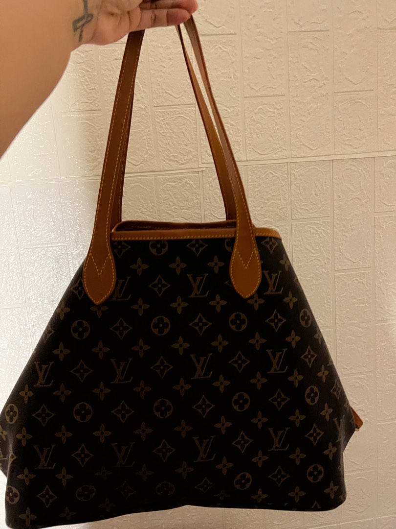 lv tote