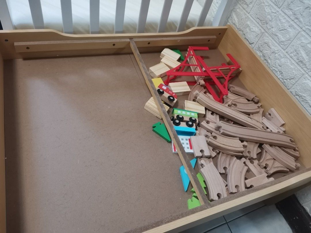 Train track and table with storage toy, Hobbies & Toys, Toys & Games on
