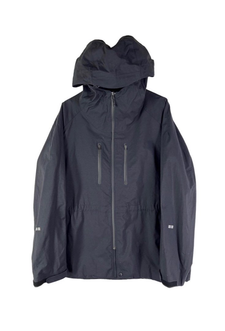 UNIQLO Waterproof Jacket, Men's Fashion, Coats, Jackets and Outerwear on Carousell