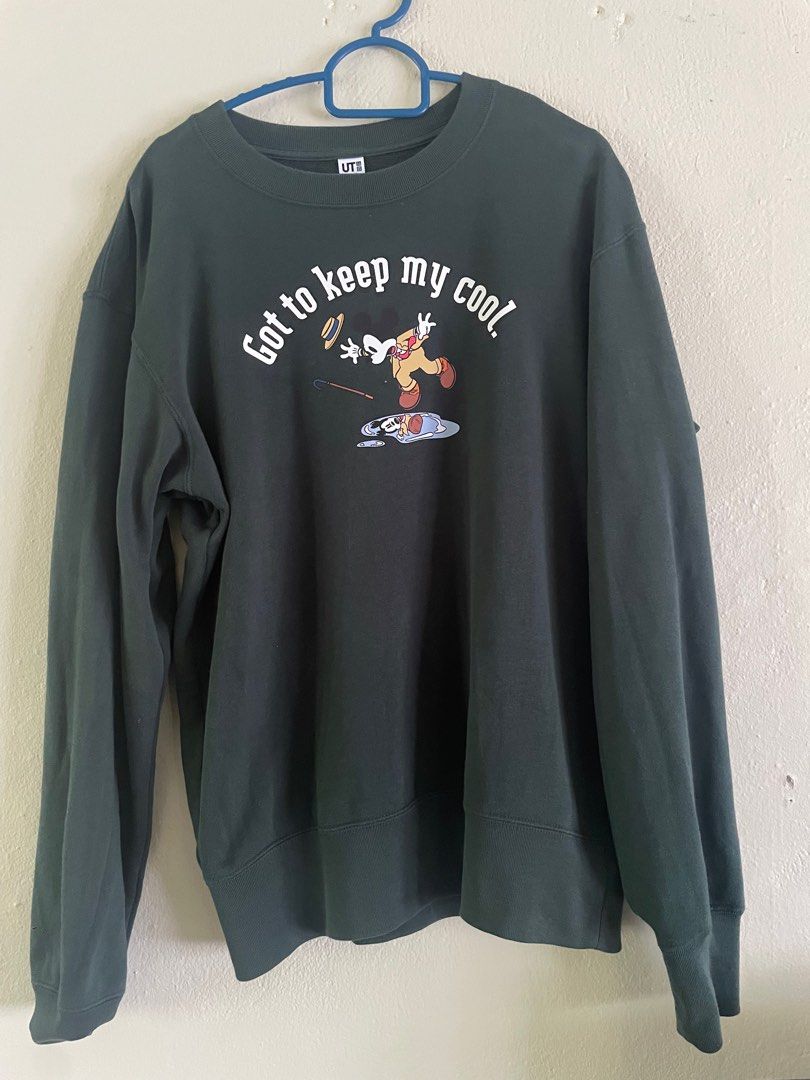Uniqlo mickey deals sweatshirt