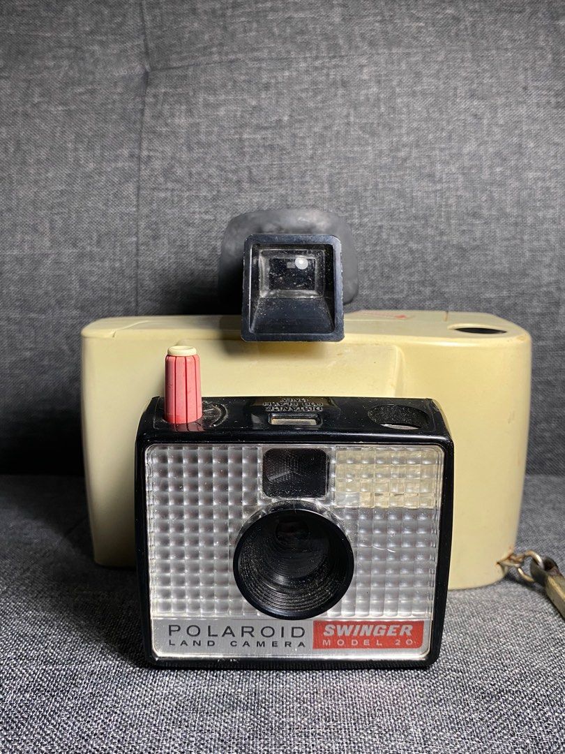 Untested Polaroid Vintage 1960s Land Camera Swinger Model 20 Untested, Photography, Cameras on Carousell