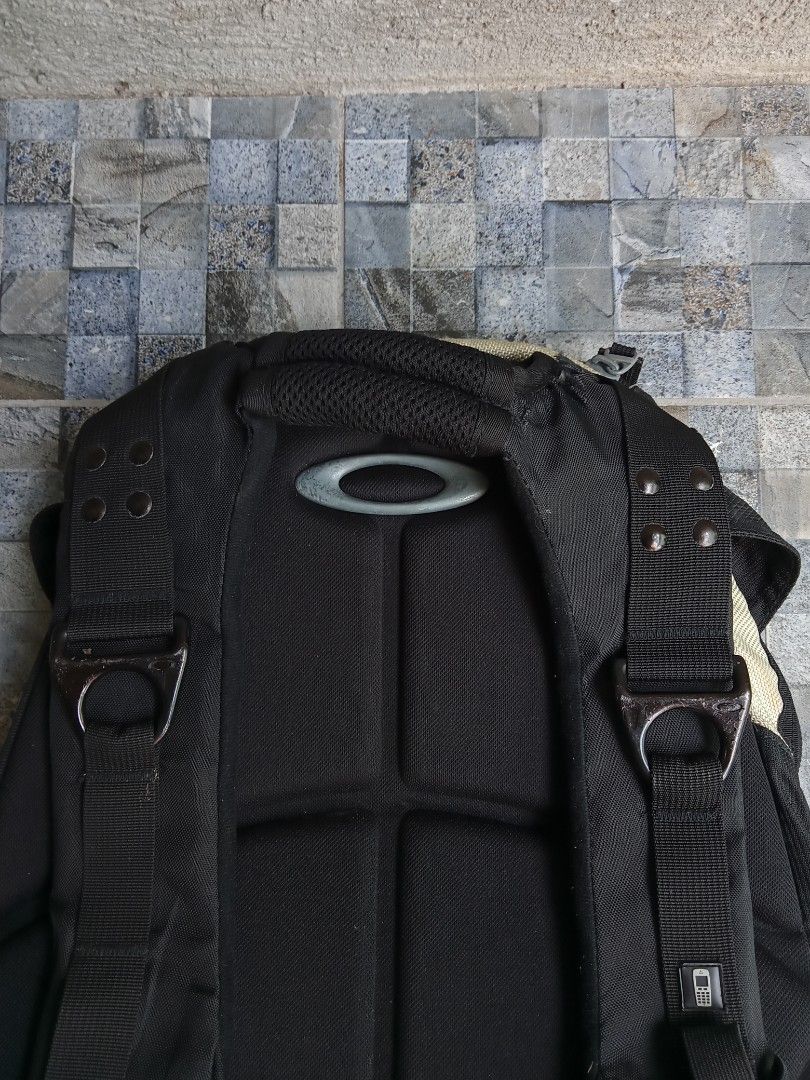 Vintage oakley backpack on Carousell