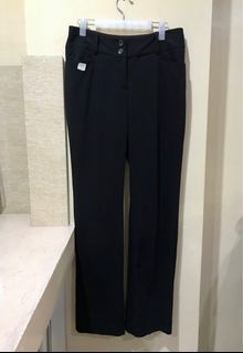 Women’s slacks size 28-29