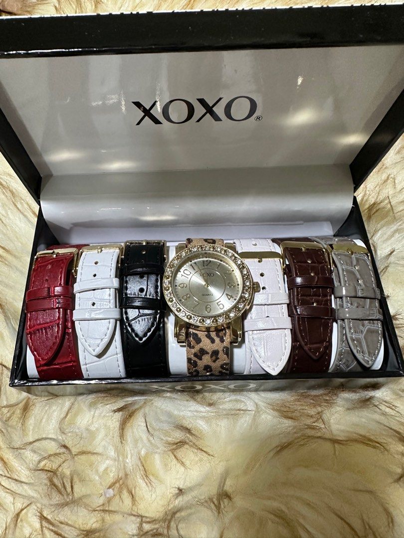 XOXO Women s XO9065 Analog Display Analog Quartz Gold Tone Watch with Interchangeable Straps Women s Fashion Watches Accessories Watches on Carousell