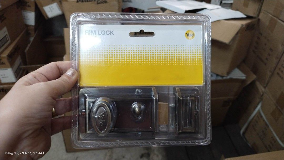 Yale Rim Lock, Night Latch V78AB, Furniture & Home Living, Security