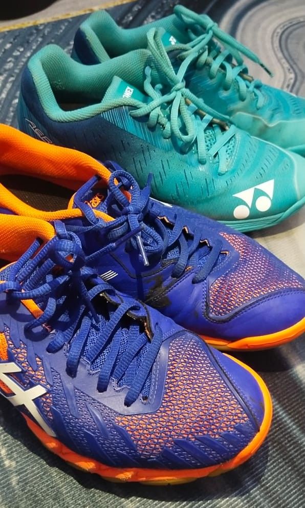 Asics store shoes yonex
