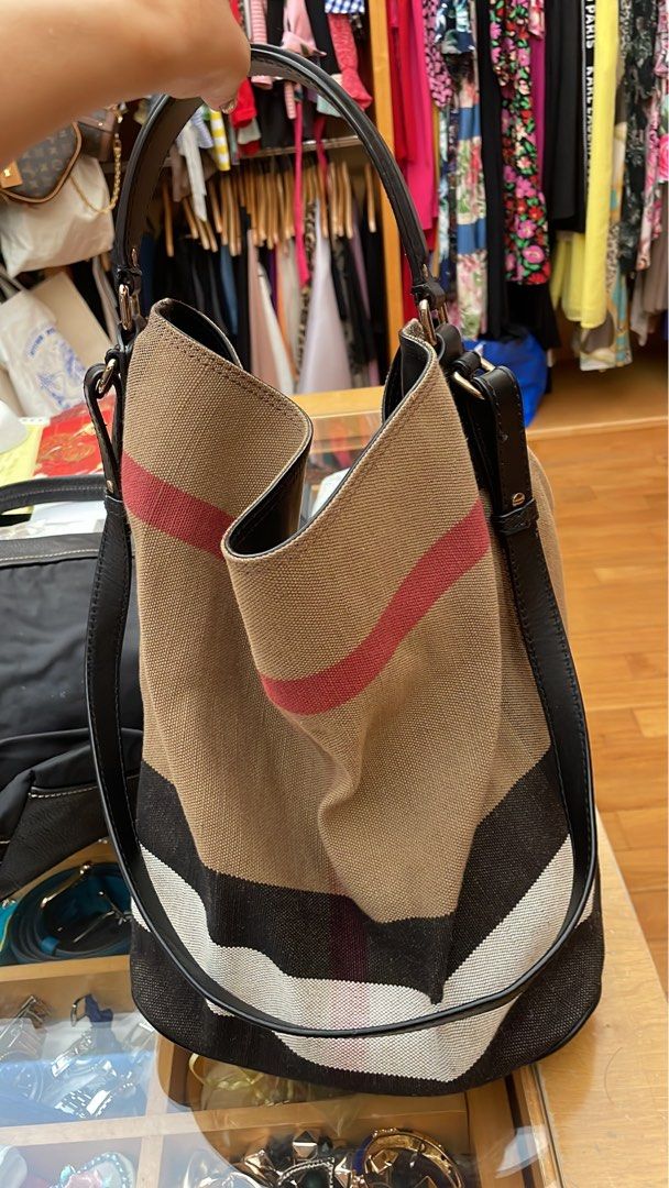 Burberry tote canvas bag deals