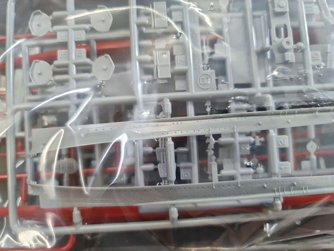 1/700 #43165 Hasegawa Full Hull IJN Furutaka Class Heavy Cruiser