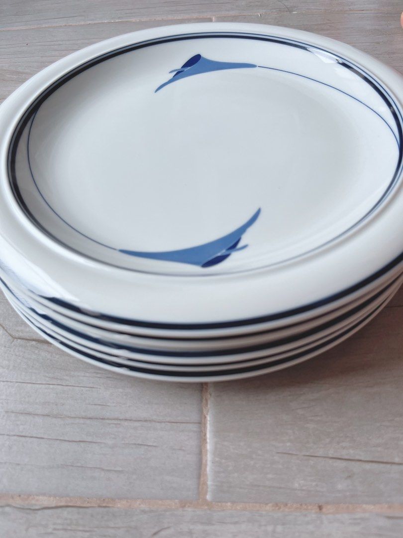 5 Hoya dinner plates (Category: Dinnerware & Cutlery) located in Silay City. Submitted by royal_salisbury.0215 (Listing ID 1236638498, Image 3). Description: 🌼🌼🌼 Like new/ excellent condition 5 pcs Hoya dinner plates 🌺🌸 For only 1,500 😊Please message us for further inquiries. Thank you! .