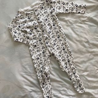(Category: ) located in . Submitted by littlesofties (Listing ID 1236698601, Image 1). Description: .
