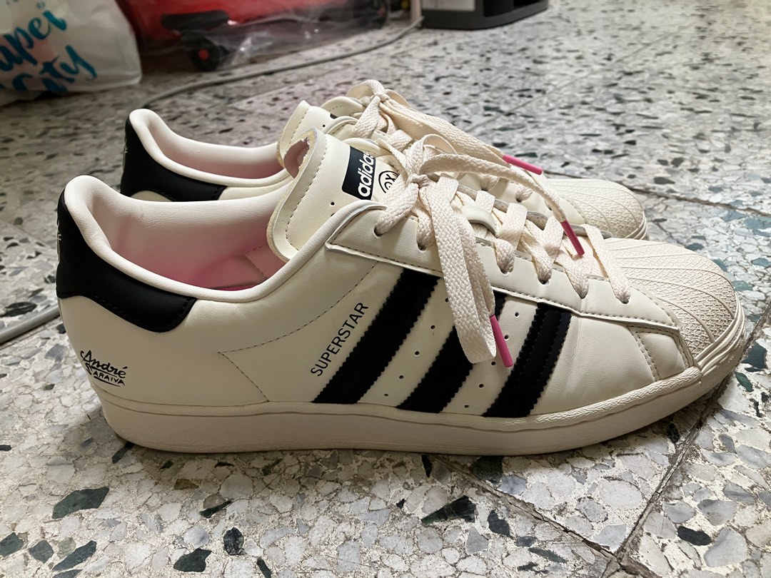 愛迪達adidas superstar 貝殼鞋塗鴉版, 他的時尚, 鞋, 休閒鞋在旋轉拍賣