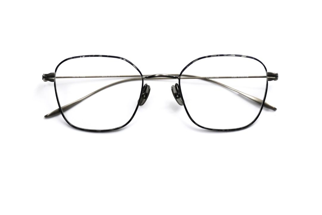 金子眼鏡KM-34 SIZE: 52-21-145, 男裝, 手錶及配件, 眼鏡- Carousell