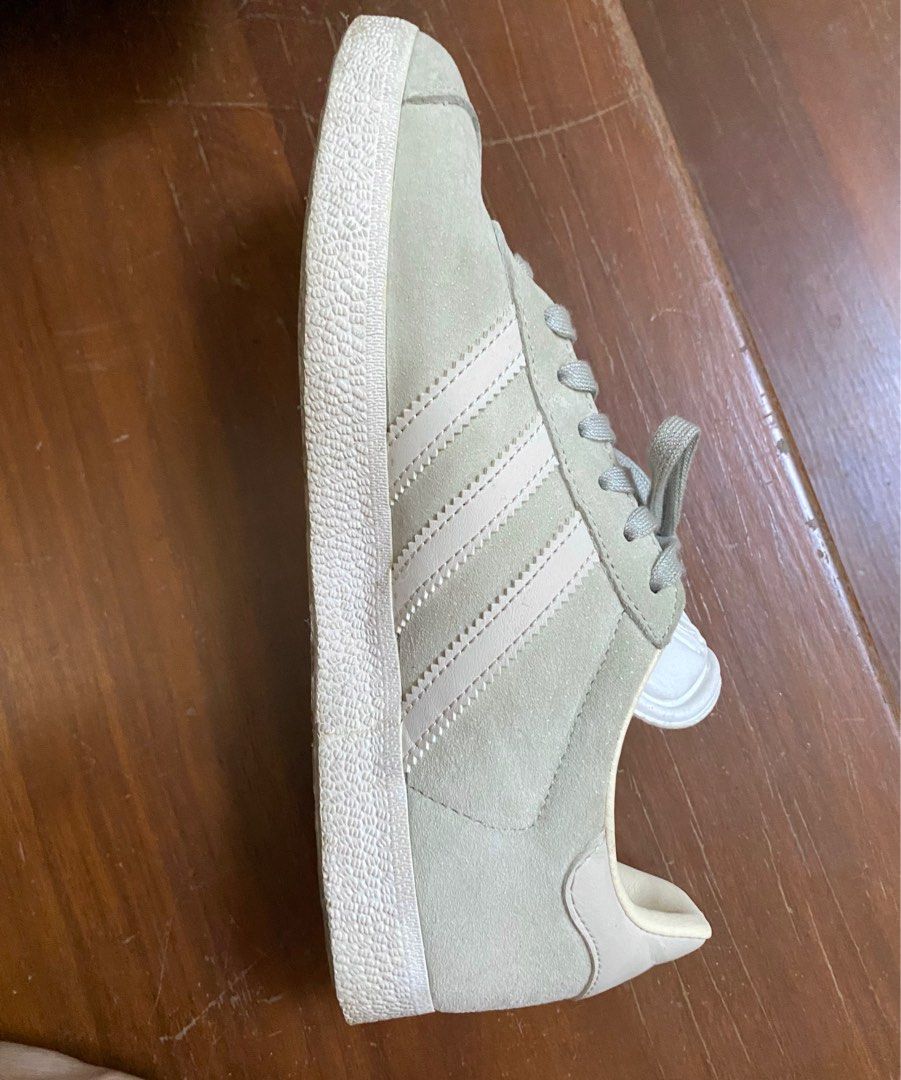 Adidas originals gazelle sneakers in lilac with deals dark gum sole