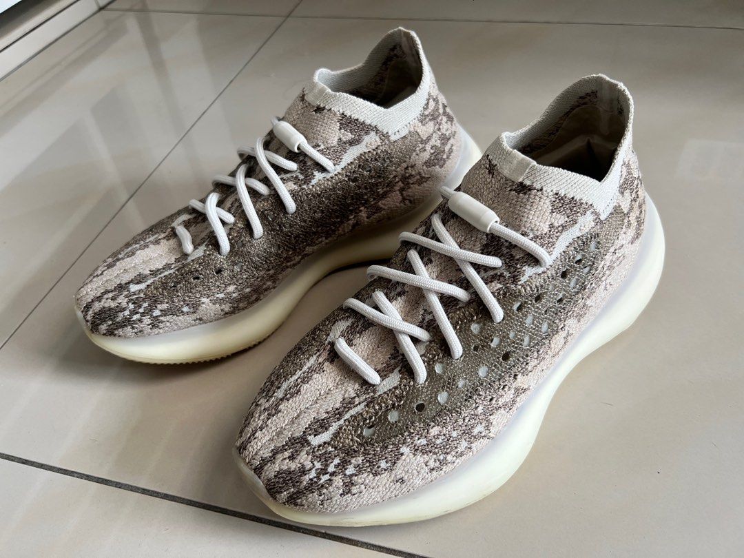 Yeezy shoes online lace style
