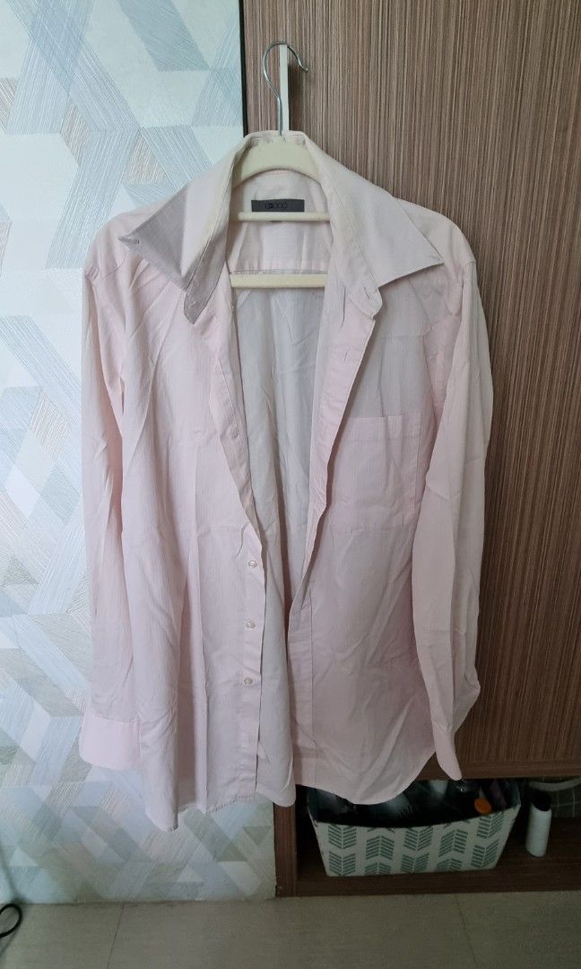 Authentic G2000 salmon pink long sleeve polo (Category: Formal Shirts) located in Quezon City. Submitted by averyav (Listing ID 1236699389, Image 1). Description: Authentic G2000 salmon pink long sleeve polo Size 16/34 on tag Has a small stain at the back RFS: rarely used.